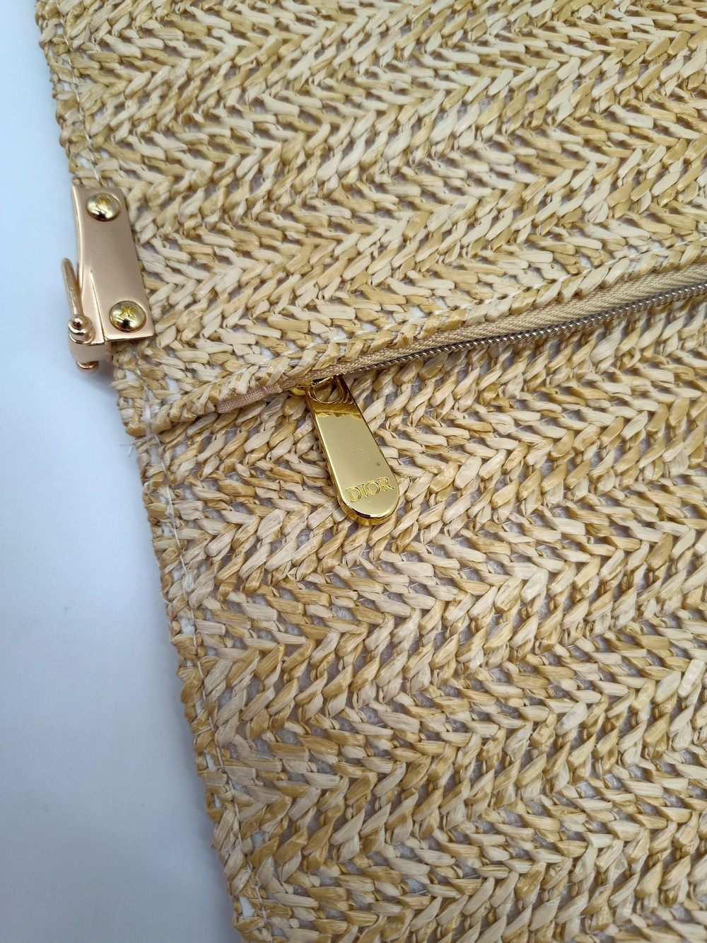 DIOR Beauty Limited Edition Rattan Jute Woven Clutch Chain Bag Natural NIB - Picture 8 of 11
